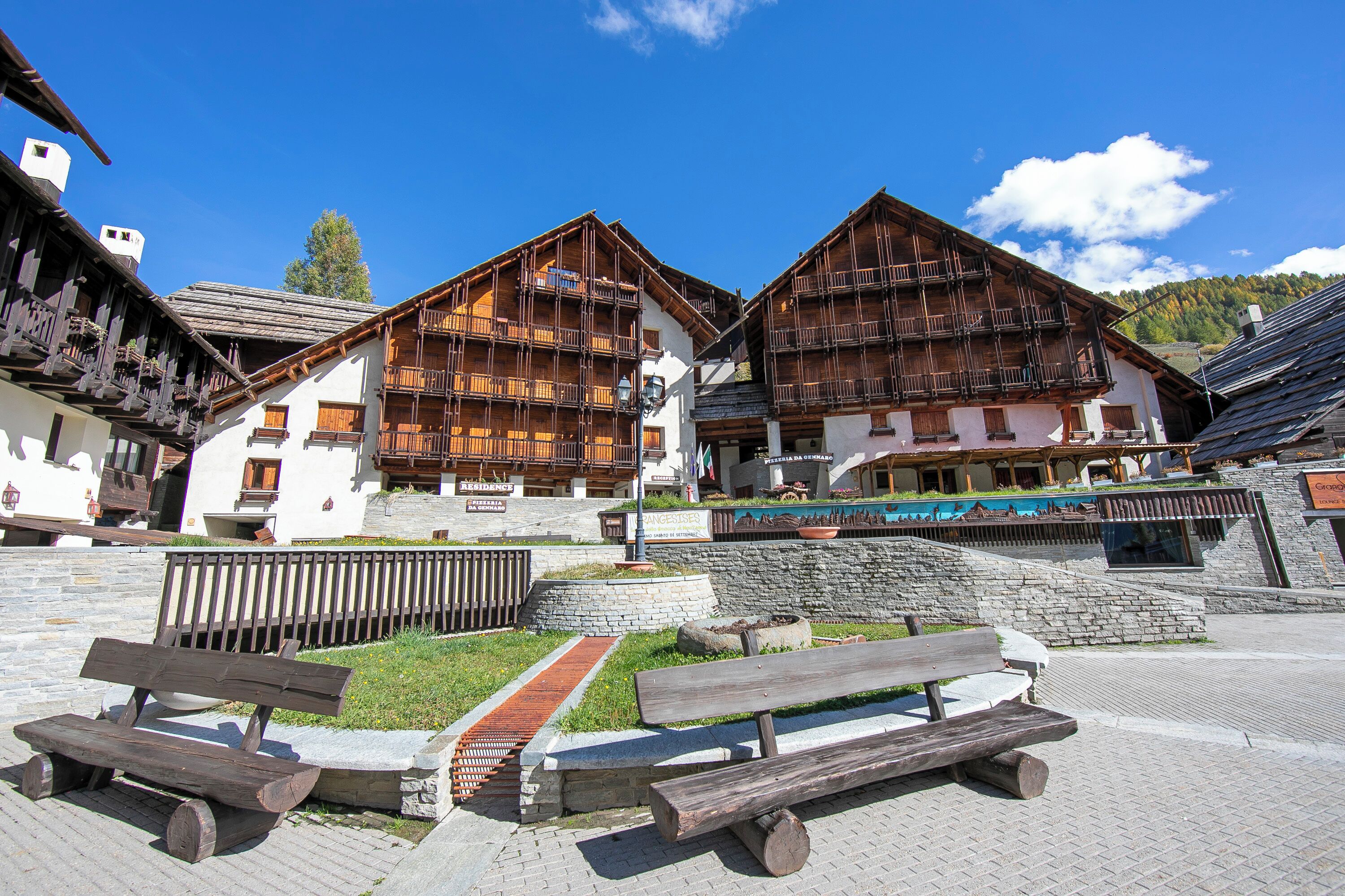Appartement Familial, plusieurs chambres, côté montagne (Sises Lodge - 07C Sestriere) | Façade de l’hébergement
