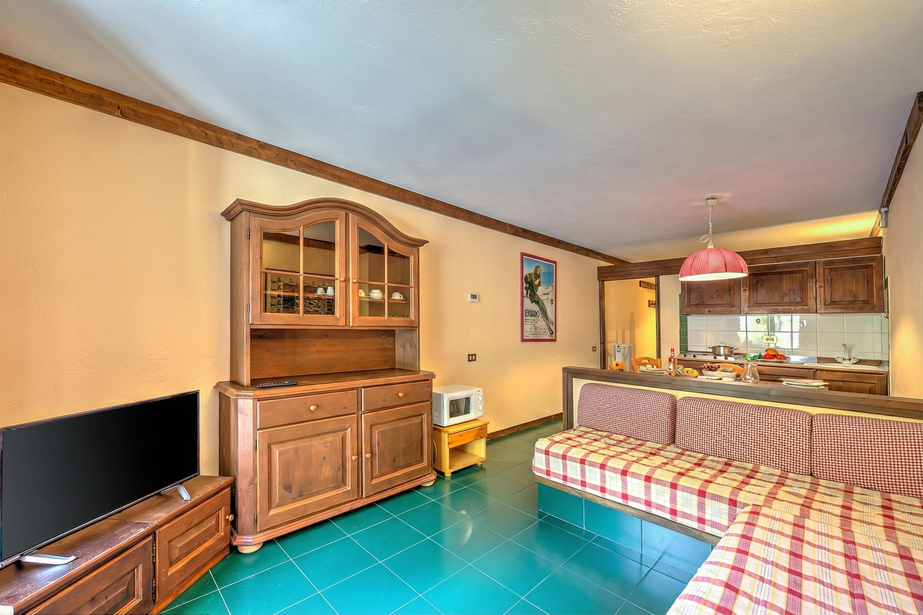 Family Studio, Mountainside (Sises Lodge - 43D Sestriere) | 1 bedroom, free WiFi, bed sheets