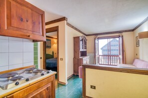 Interior - Grange Hike & Ski (Sauze di Cesana)