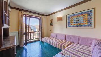 21-inch Smart TV with cable channels, TV