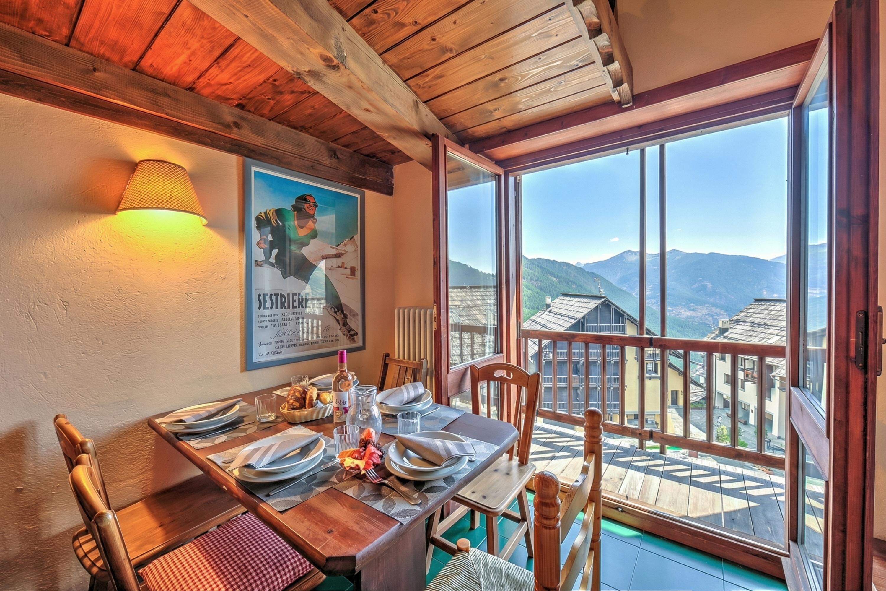Appartement Familial, plusieurs chambres, côté montagne (Sises Lodge - 44D Sestriere) | Restauration
