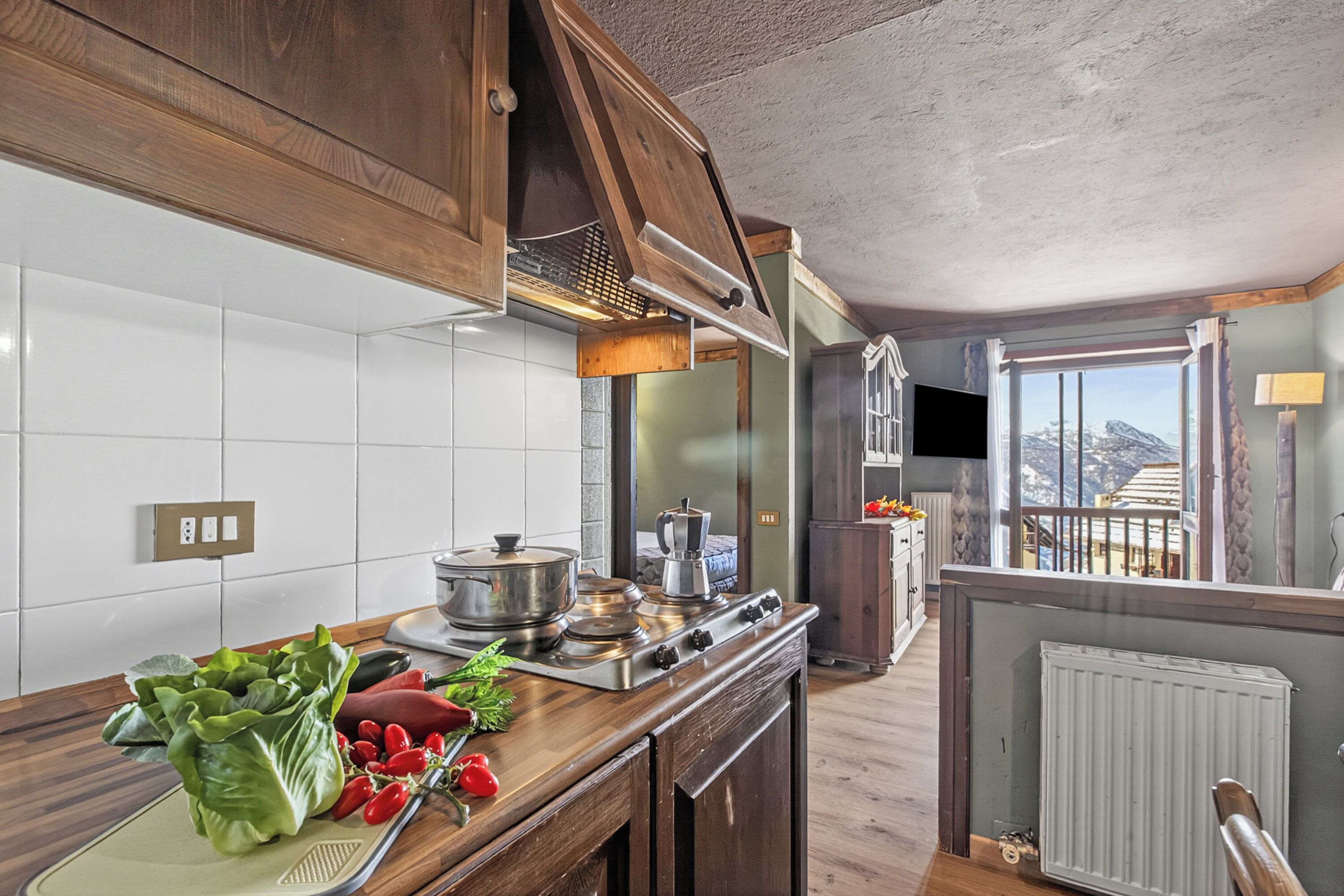 Familienapartment, Mehrere Schlafzimmer, Bergseite (Grange Hike & Ski - 39D Sestriere) | Eigene Küche | Kühlschrank, Mikrowelle, Herdplatte, Espressomaschine