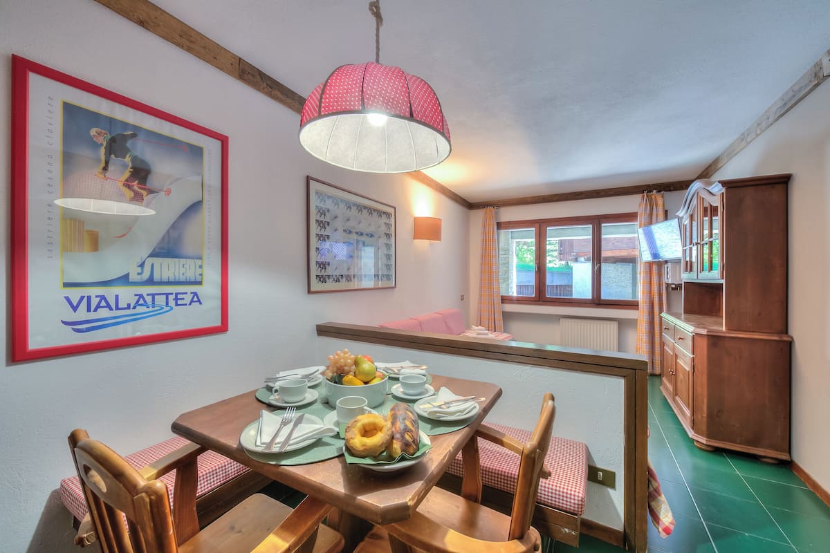 Studio Familial, côté montagne (Sises Lodge - 09C Sestriere) | Salle à manger
