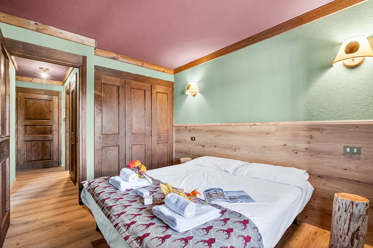 1 bedroom, free WiFi, bed sheets