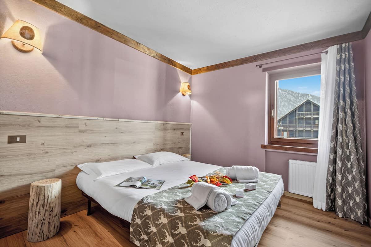 1 bedroom, free WiFi, bed sheets