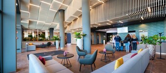 Flow Hotel & Conference