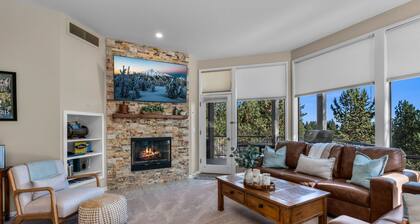 Newly updated and remodeled! Private hot tub! Lockable storage in garage.