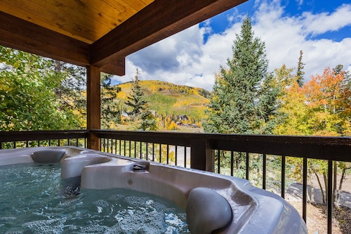 Mountain Home Across from Purgatory - Views, Hot Tub, Game Room, AC