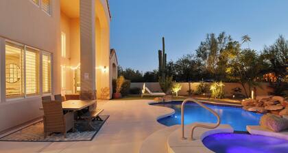 Casa Del Sol by LuxeKey | Backyard Oasis w/ Sunset Views