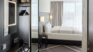 Unclassified image, 2 of 29, button - Premier Inn Regensburg City Centre (Regensburg)