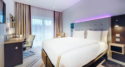 Premier Inn Regensburg City Centre