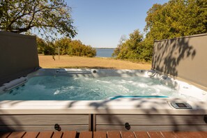 室外 SPA 浴池