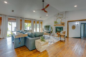 Smart TV, fireplace, table football