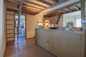 Casa família, 2 quartos, lareira (Villa Filokalia With Exceptional View) | Parte interna