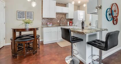 Market District Unit 1 - 1mi to DT Bentonville