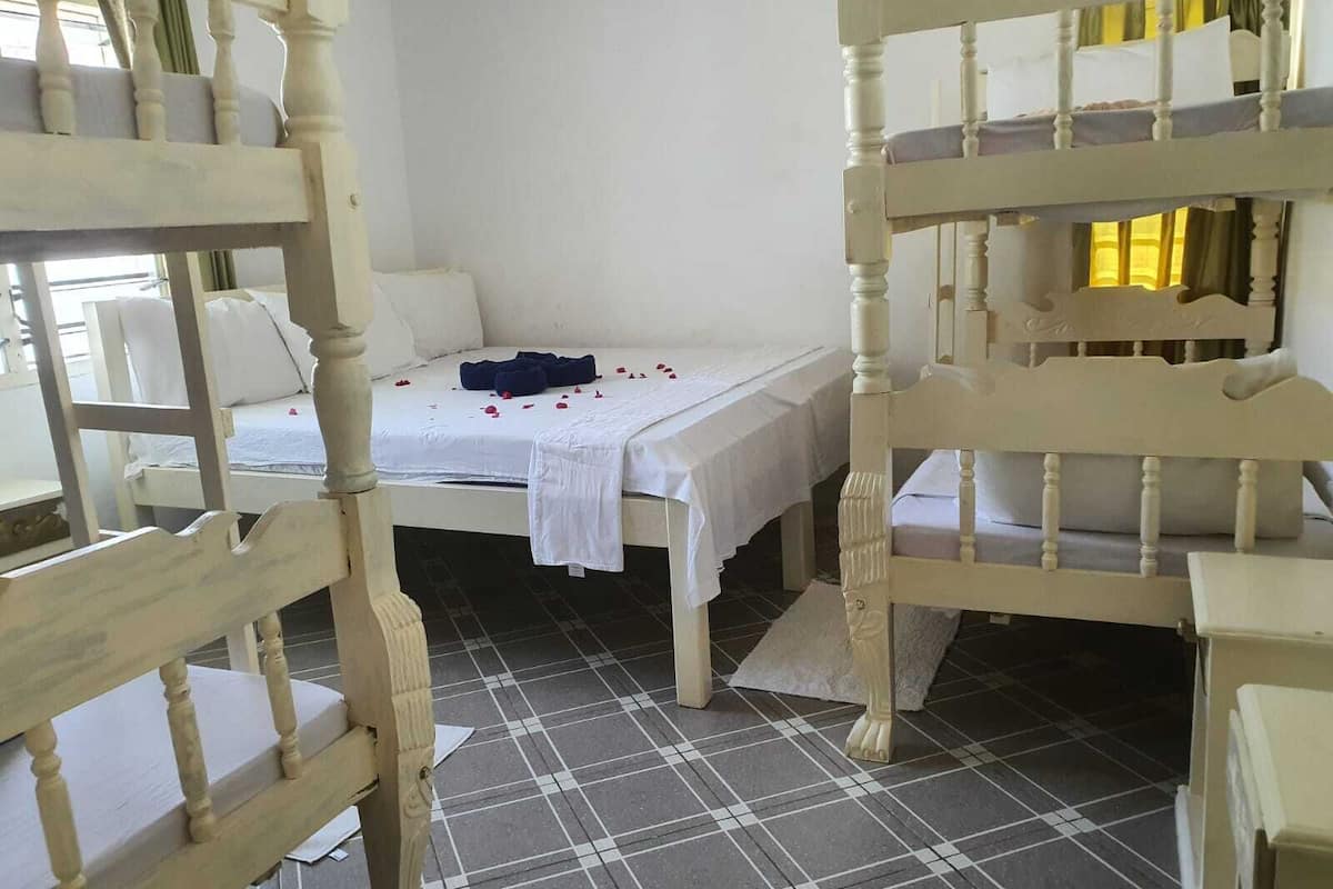 Economy Villa | 3 bilik tidur, kalis bunyi, Wi-fi percuma, cadar katil
