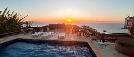 Standaard driepersoonskamer | Buiten dineren