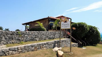 Fachada da propriedade