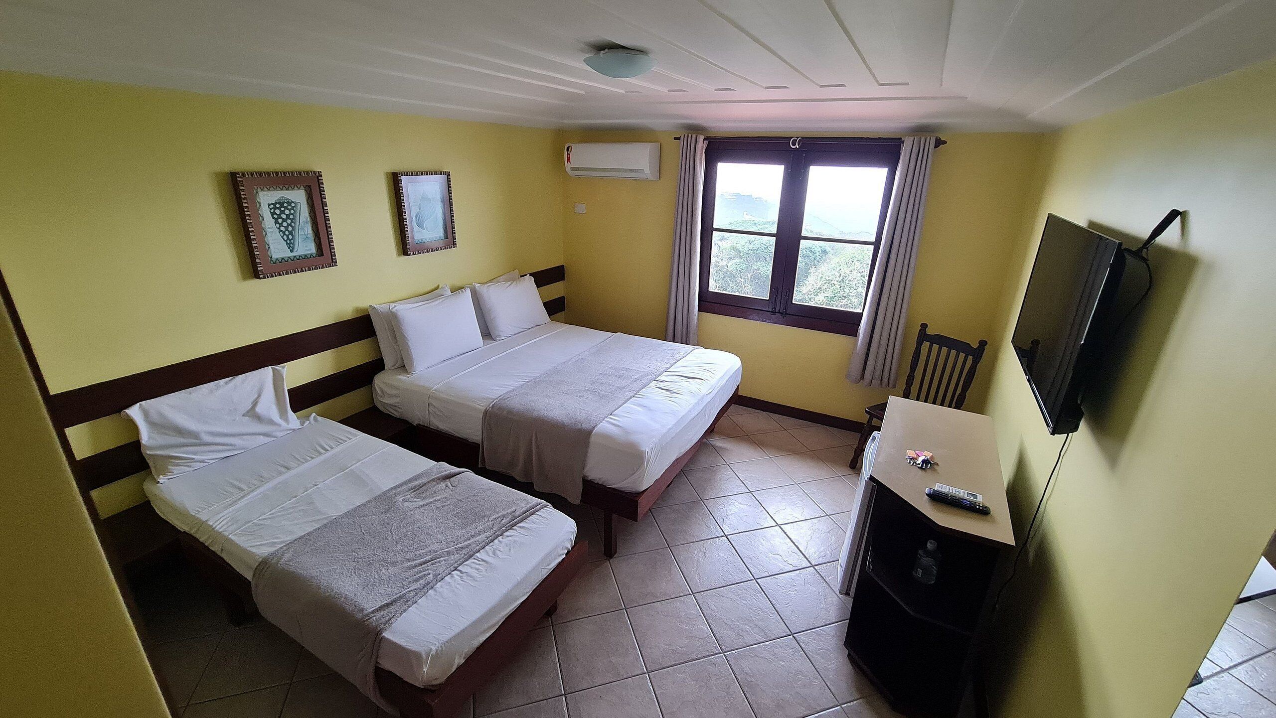 Escritorio y wifi gratis