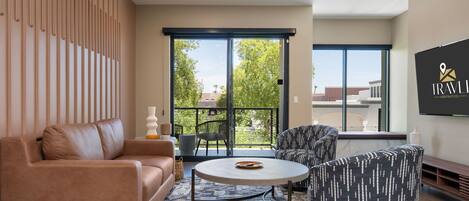 TV, fireplace, offices