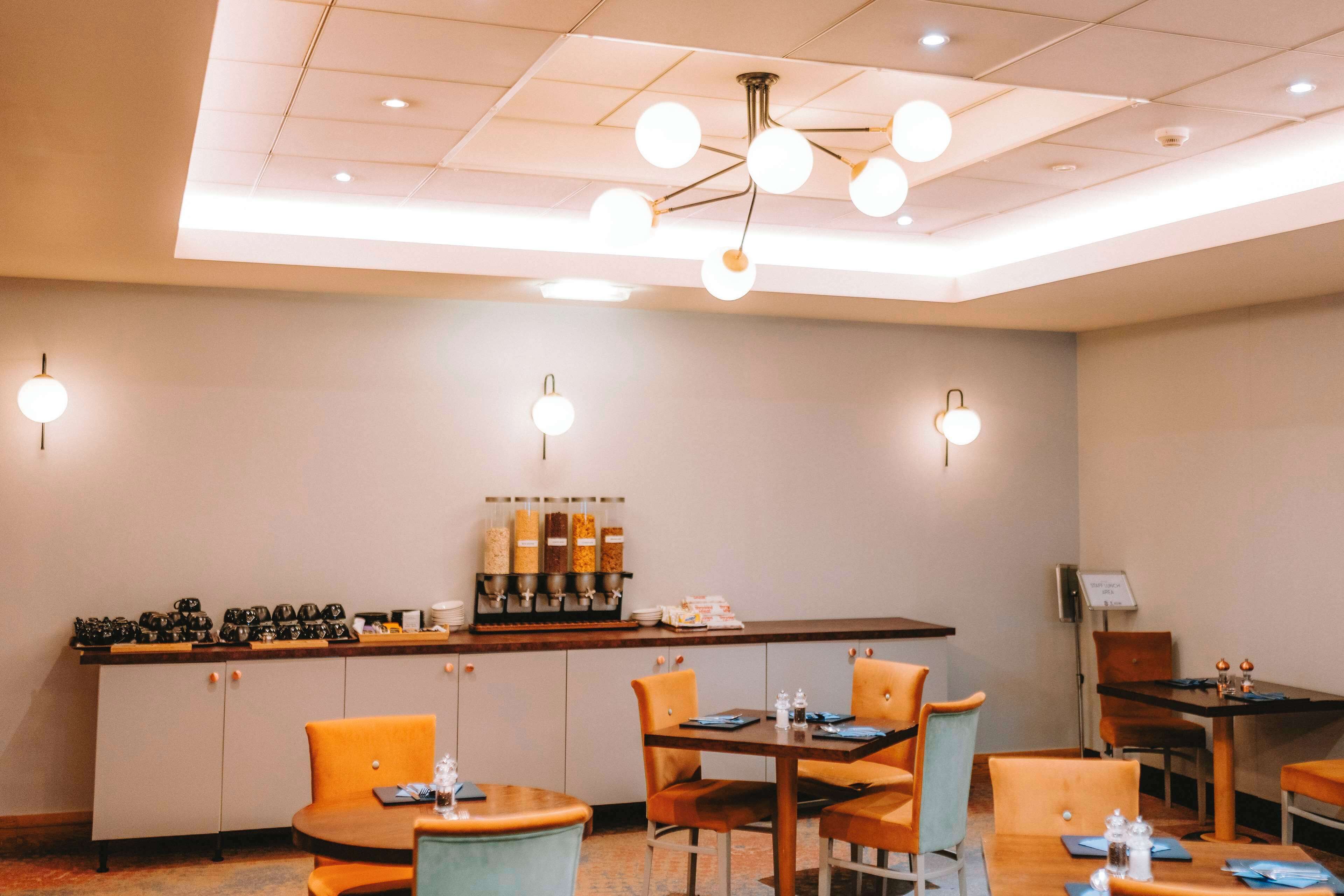 Daily full breakfast (GBP 12.00 per person)