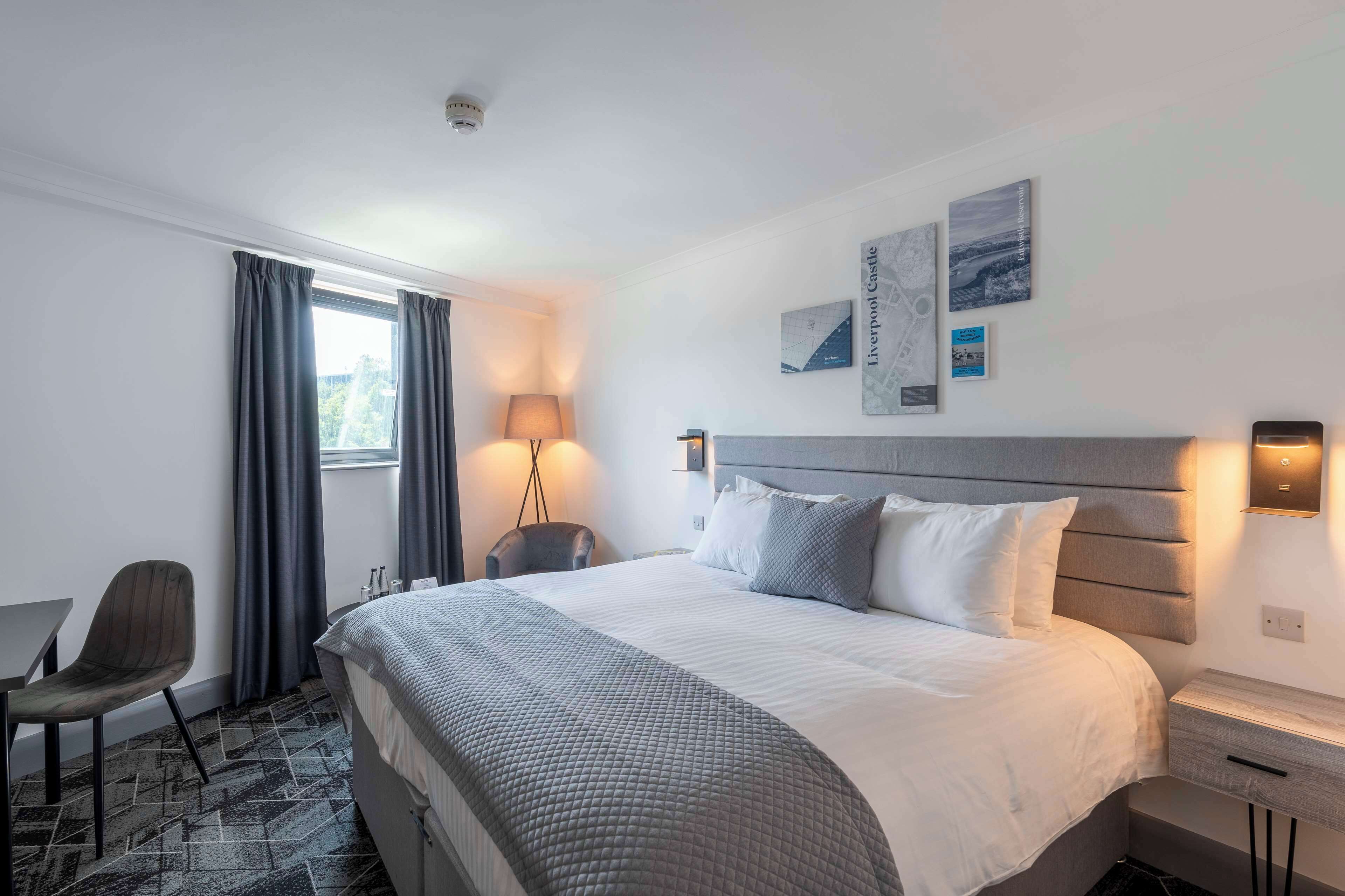 Hypo-allergenic bedding, iron/ironing board, free WiFi, bed sheets