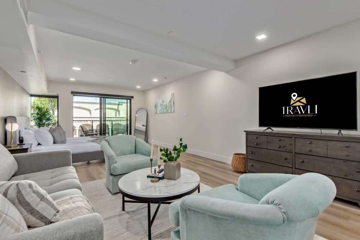 TV, offices