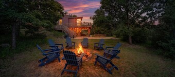 Near Dells • Game Room • Fire Pit • Sunset Deck