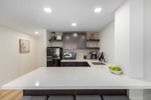 Fridge, microwave, coffee/tea maker, toaster - Old Town Studio|Gym|Biz Center|Walk 2 Everything (Scottsdale)