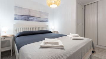 2 bedrooms, iron/ironing board, free WiFi, bed sheets