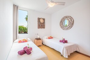 2 slaapkamers, een strijkplank/strijkijzer, gratis wifi, beddengoed