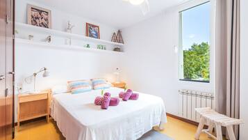 2 sovrum, strykjÀrn/strykbrÀda, gratis wi-fi och sÀngklÀder