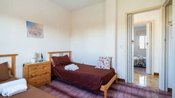 3 makuuhuonetta, ilmainen Wi-Fi, vuodevaatteet