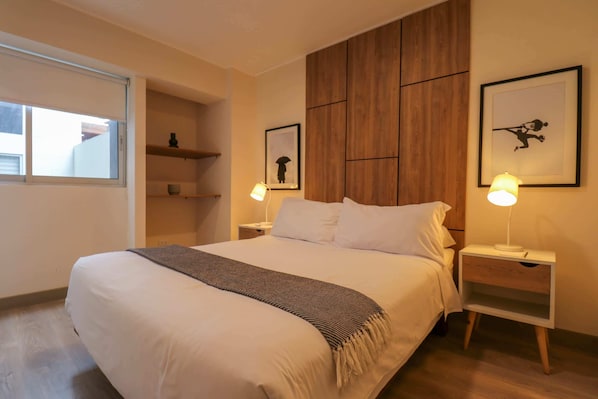2 bedrooms, iron/ironing board, WiFi, bed sheets - w* | Beautiful 2BR in Miraflores (Miraflores)