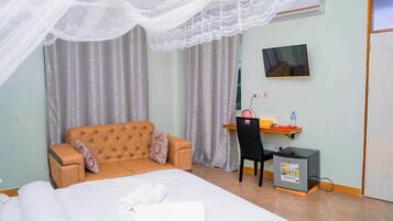 Deluxe Double Room | Iron/ironing board