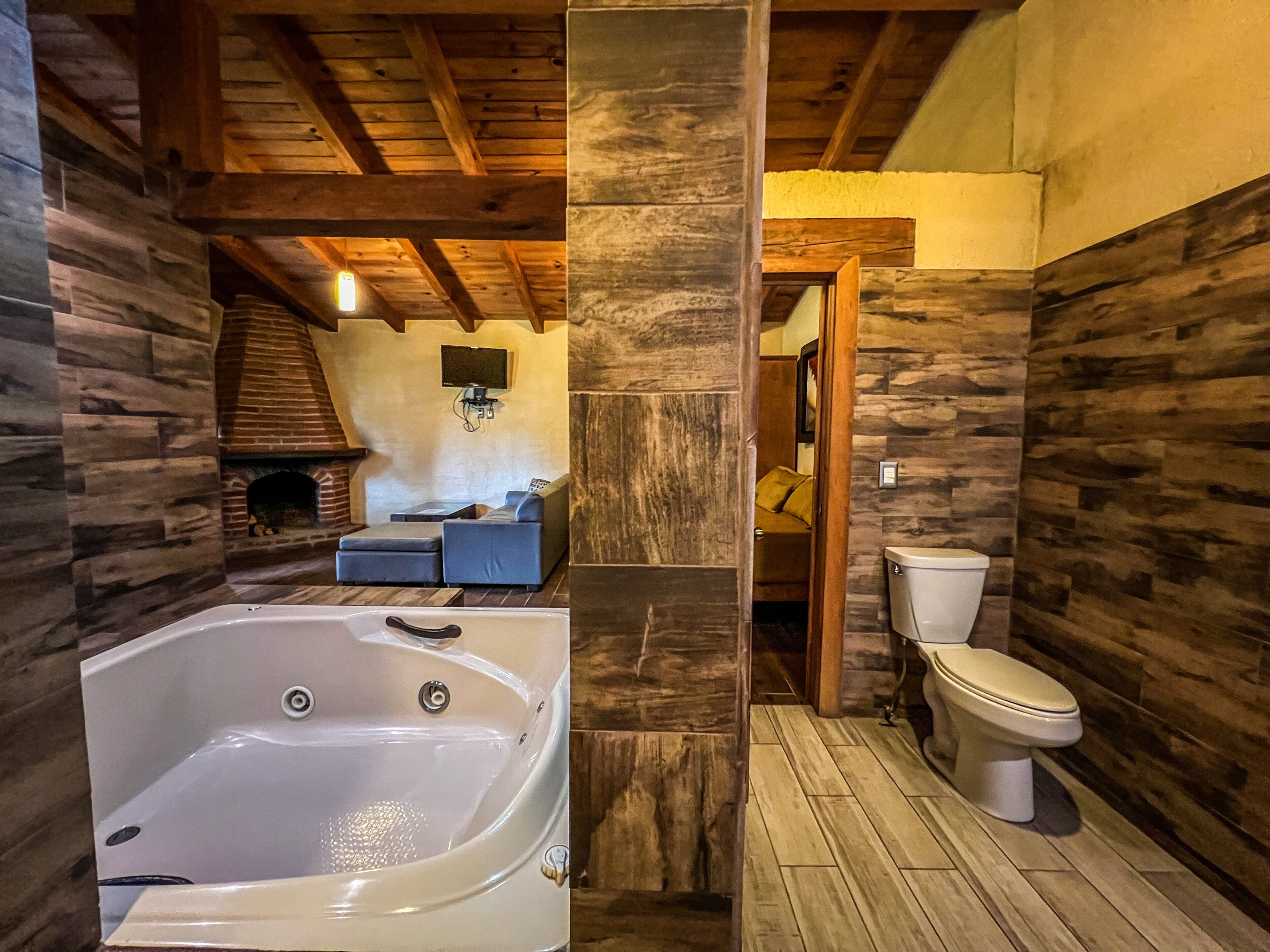 Superior Cabin | Bathroom | Shower, towels, soap, shampoo