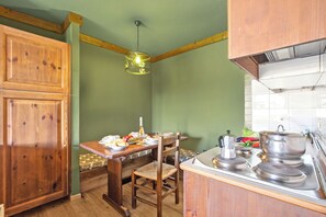 Family Apartment, Multiple Bedrooms, Mountainside (Sises Lodge - 27D Sestriere) | Dining