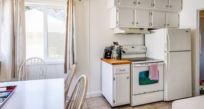 Perfect Notre Dame Weekend Home, 0.8 Miles to ND!