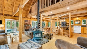 TV, fireplace, DVD player