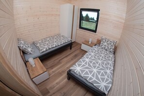 2 bedrooms, free WiFi, bed sheets