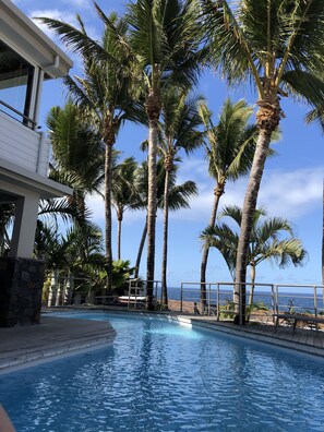 A heated pool - Villa Apolonia  (Grand-Bois Saint Pierre)