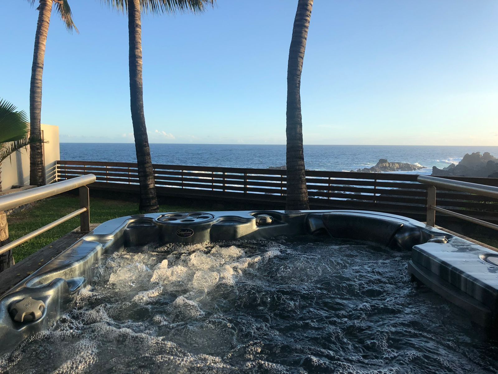 Outdoor spa tub