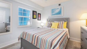 2 chambres, fer et planche à repasser, accès au Wi-Fi (inclus)
