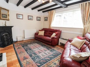 TV - Scotch Hall Cottage (Llangollen)