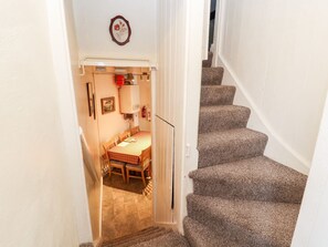 3 bedrooms, individually decorated, individually furnished, free WiFi