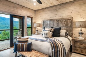 2 عدّة غرف نوم ومكواة/لوح كي وواي فاي مجانًا وملاءات أسرّة