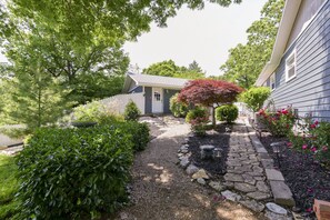 Exterior - Large, private home with hot tub, mins to Silver Dollar City! (Branson West)