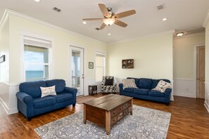 Smart TV y reproductor de DVD 