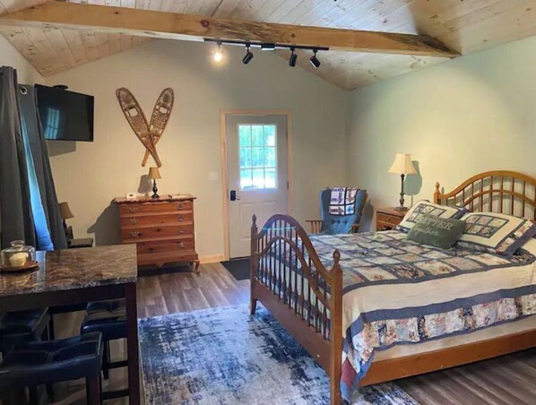 1 bedroom, iron/ironing board, free WiFi, bed sheets