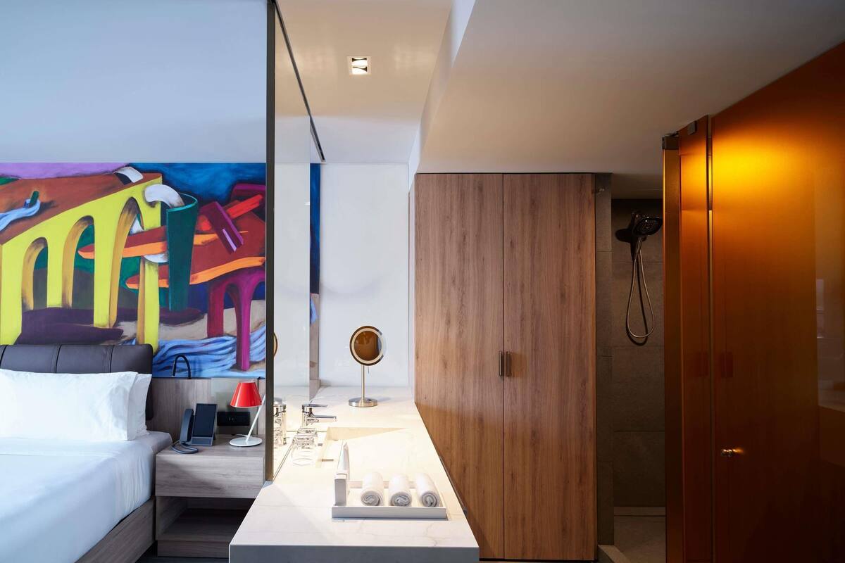 Habitación estándar, 1 cama de matrimonio grande | Ropa de cama de alta calidad, edredones de plumas, minibar y caja fuerte